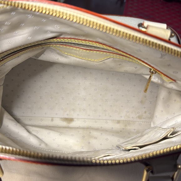 Louis Vuitton Lockit MM Suhali Leather Satchel - Picture 8 of 15